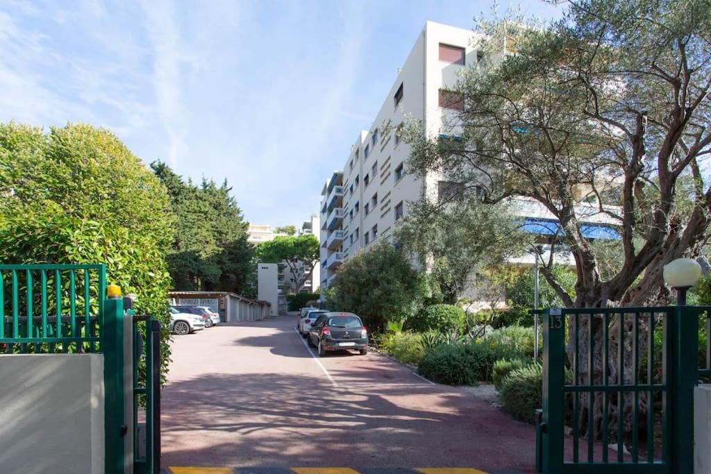 A6- 2 Bdr Incredible Sea View - Ac, Garage & Terrace Apartment Antibes Luaran gambar